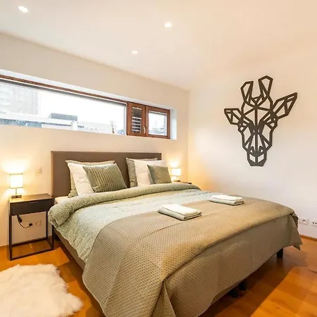Apartment Penthouse Hors-chateau *