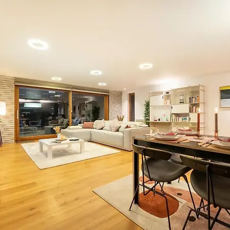 Penthouse Hors-chateau Apartment *